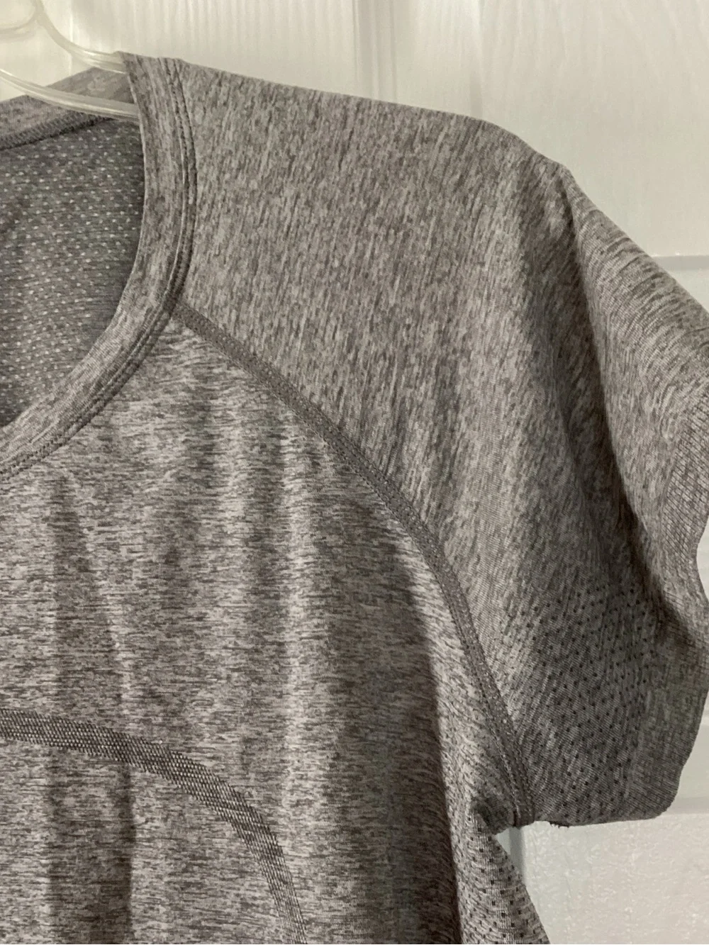lululemon athletica Heather Gray Short-Sleeve Performance Tee